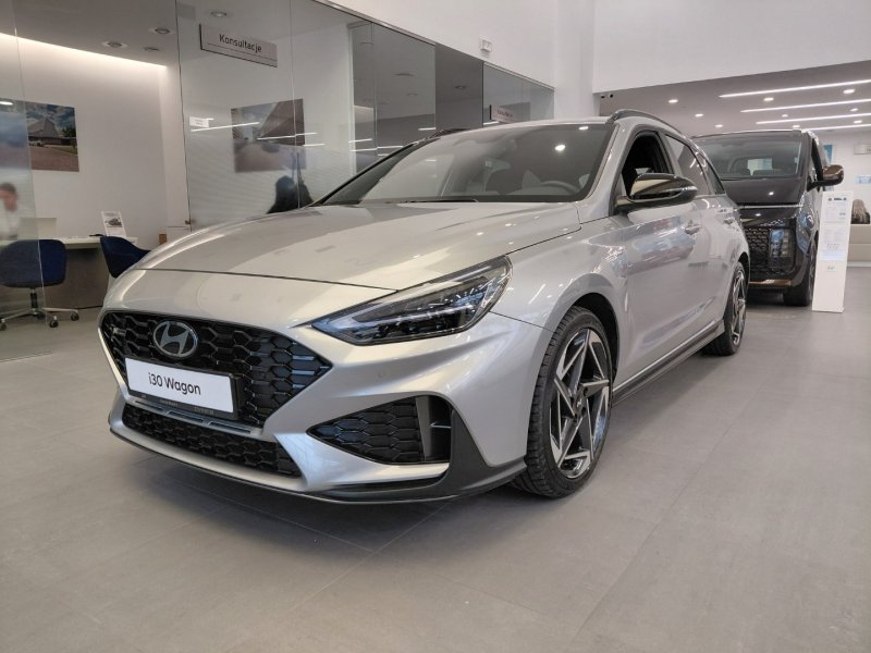 HYUNDAI i30<br /><small>(Samochód demonstracyjny)</small>