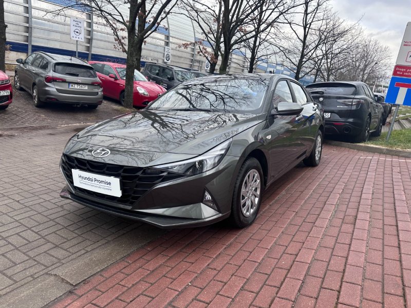 HYUNDAI Elantra<br /><small>(Samochód używany)</small>